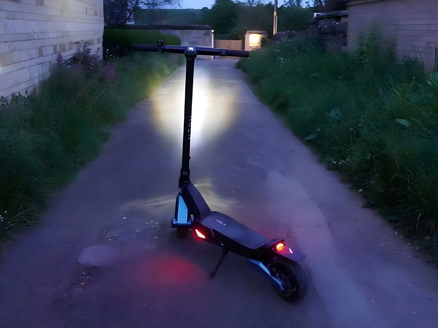 Varla 2023 UnusedFalcon Electric Scooter 500W (US Only) - Varla