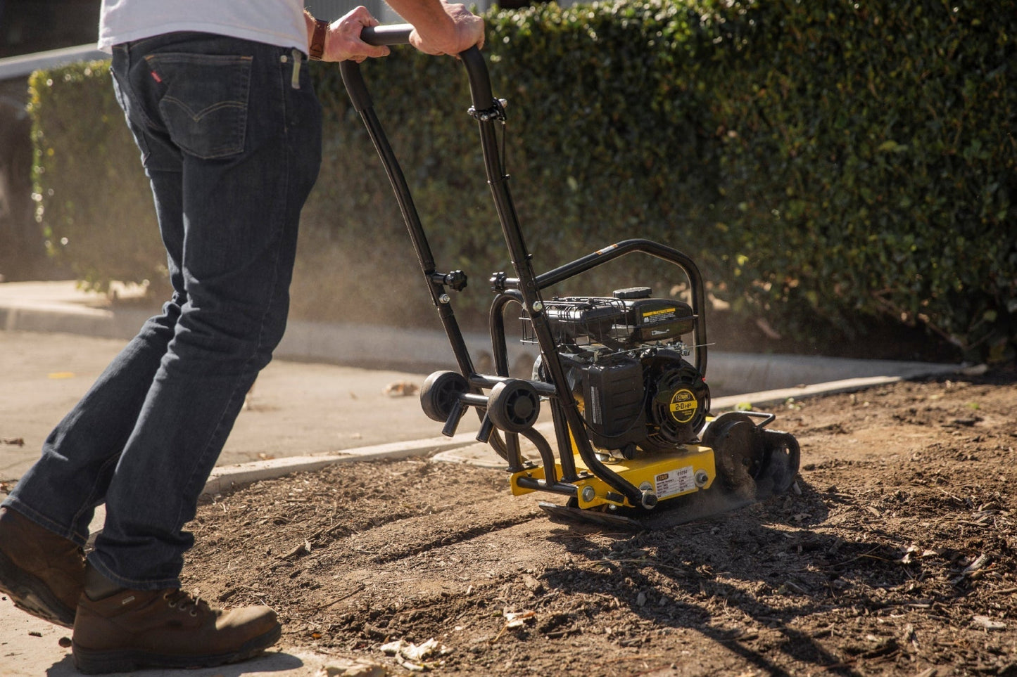 Stark USA 2HP Walk Behind 5200VPM Plate Compactor 79cc 2000lb Force Construction - 61014