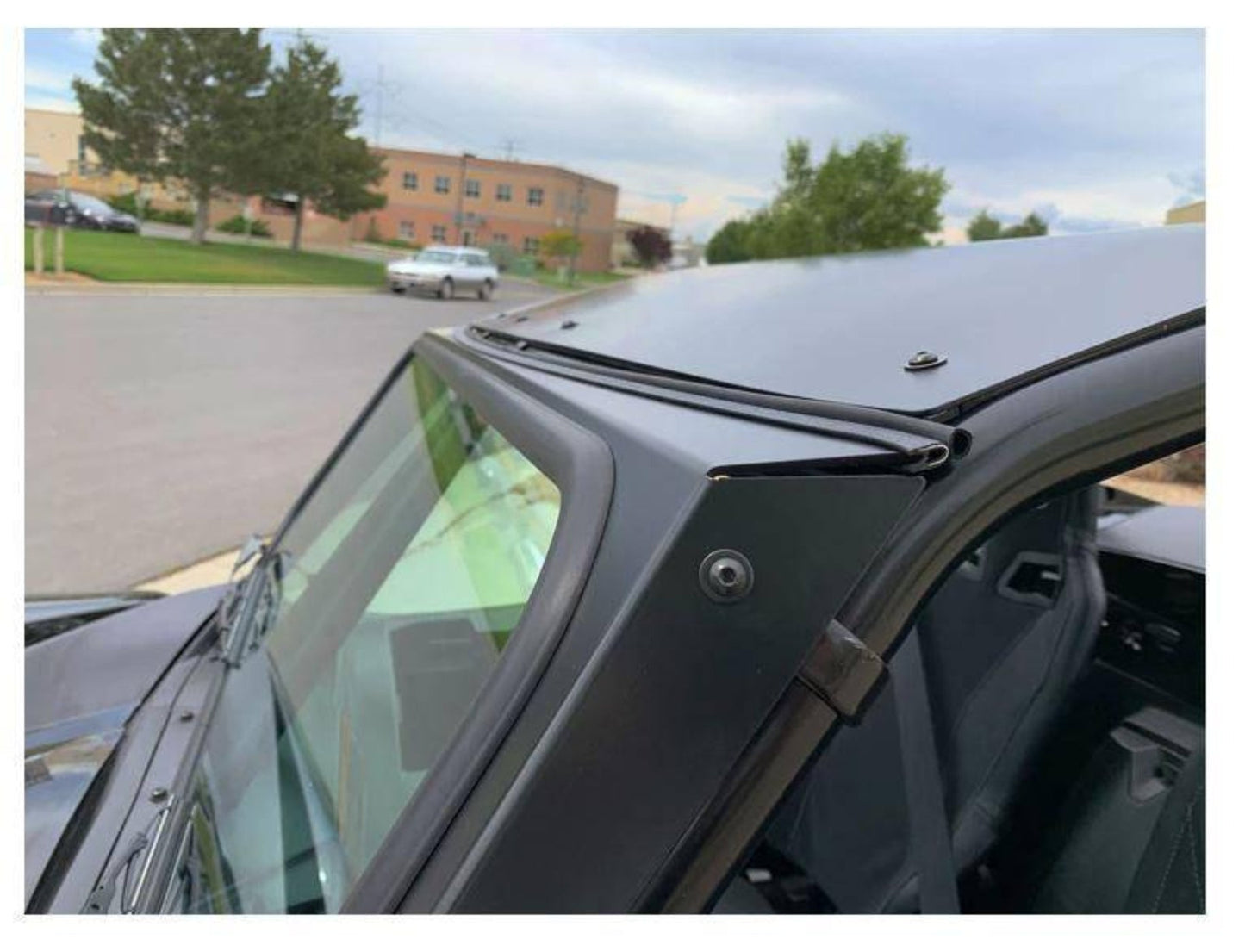 UTVZILLA Textron Wildcat XX Vented Glass Windshield with Wipers (2018-2020) - ZL-WCXX-WS-GLS-BLK-Y