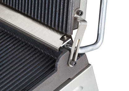 Winco EPG-1C 14" x 12" Ribbed Panini Grill - 120V - WNEPG-1C