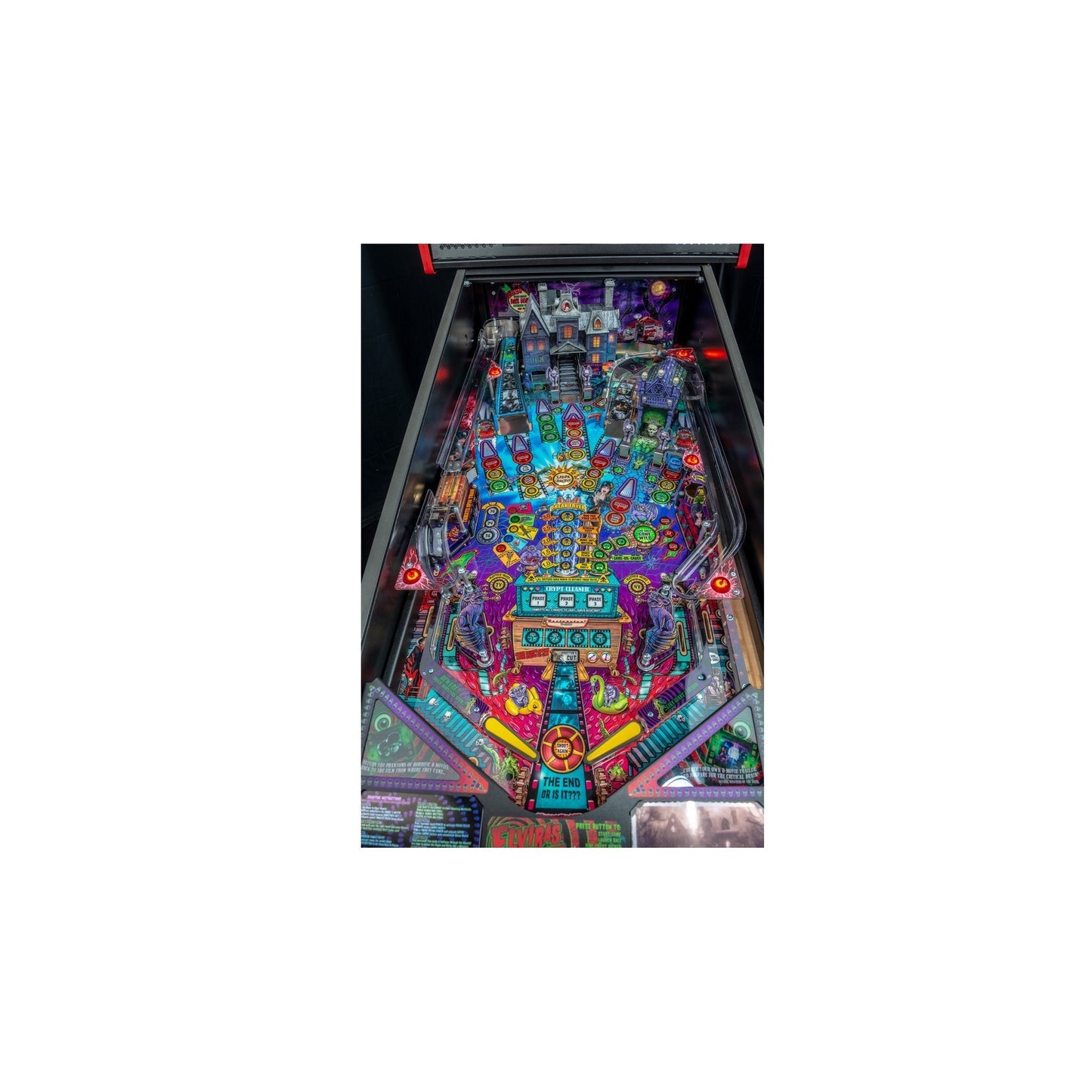 Stern Pinball Elvira's House of Horrors Pinball