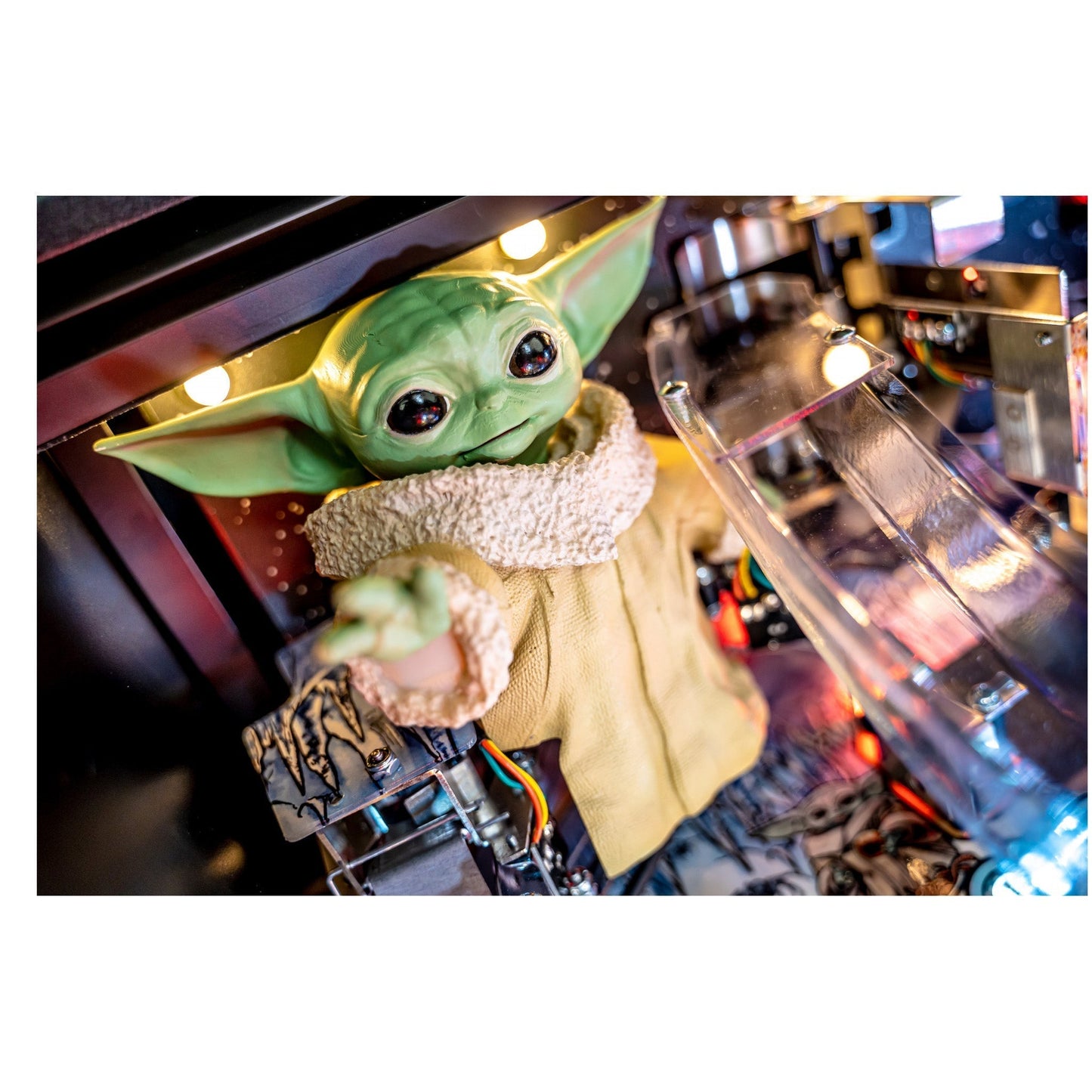 Stern Pinball The Mandalorian Pinball