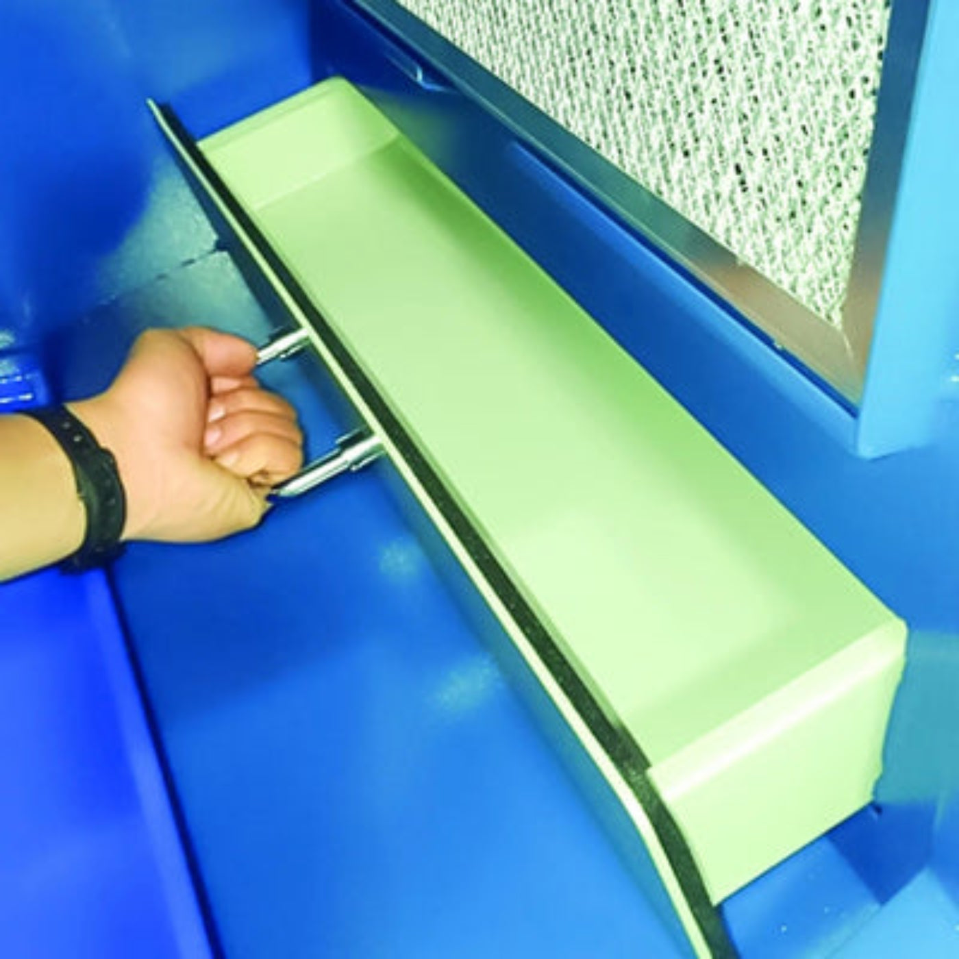 U.S Industrial Baileigh FE-1200; 110V 1.5HP Weld Fume Extractor 1110 CFM w/ 8" x 10' Round Hood Arm, Air Pulse Clean & HEPA Filter