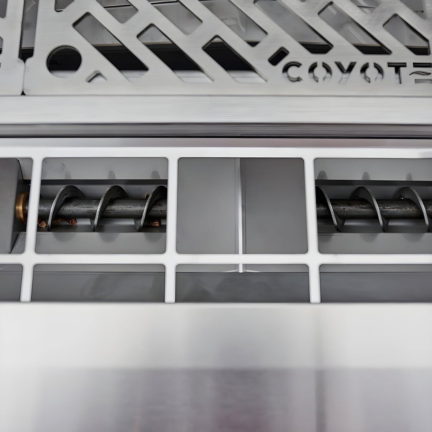 Coyote 28" Pellet Grill - C1P28